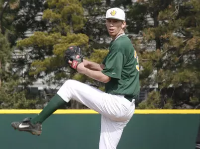 Iowa Takes Third Straight From Bison, 5-3 Image