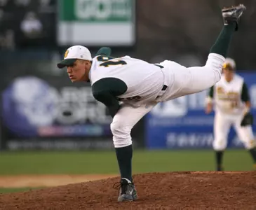 Ninth-Inning Throwing Error Plates Winning Run as Bison Edge Valley City State, 4-3 Image