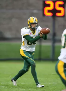 Dragosavich Sets Senior Bowl Record, South Edges North 17-16 in Mobile Thriller Image