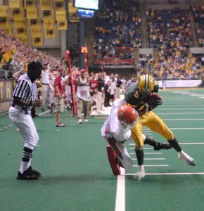 Walker to Heckendorf Connection Lifts No. 4 North Dakota State Past No. 14 Sam Houston State 41-38 Image
