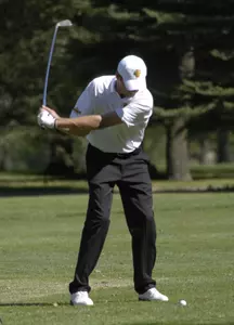Bison Move Up to Fifth-Place Finish at IPFW Fall Classic Image