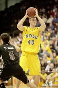 North Dakota State Holds Off IPFW, 67-60 Image