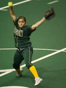 Padilla Picks Up Three Wins As North Dakota State Sweeps Hampton Inn Lion Classic Image