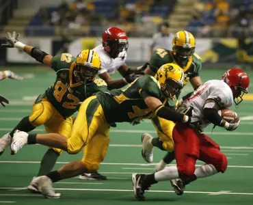 Green Tops Gold 10-0 in North Dakota State Spring Game At Fargodome Image