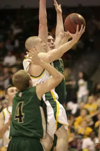Bison Run Past IPFW for Eighth Straight Win, 74-43 Image