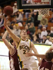 Winkelman, Bison Edge IUPUI to Move Into First Place, 55-52 Image