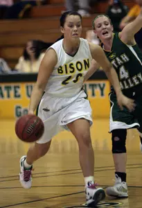 Fast Start, Long Range Shooting Lift North Dakota State Women To 69-55 Road Win Image