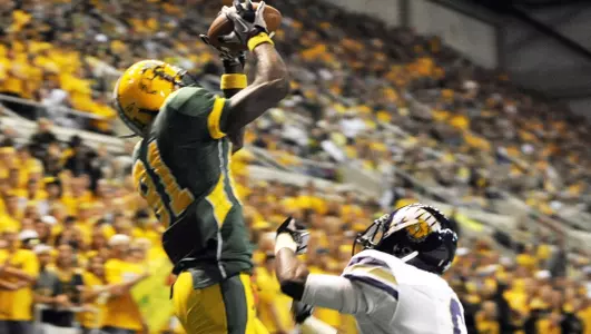 Western Illinois Defeats #13 North Dakota State 28-16 Image