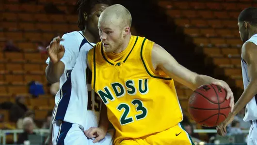 Niles, Oral Roberts Surge Past North Dakota State in Second Half, 81-73 Image
