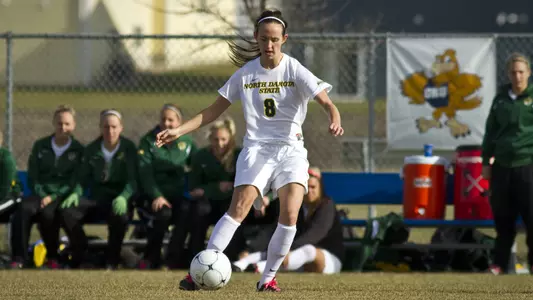 Bison Comeback Bid Falls Short in 3-2 Loss to Idaho Image