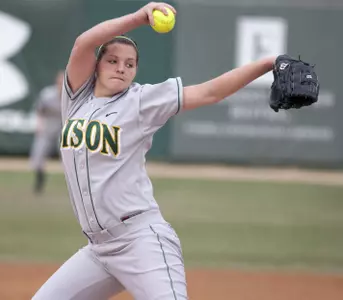 North Dakota State Softball Blanks Southern Utah 7-0, 8-0 Image