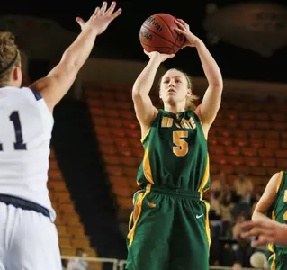 Watterworth, Oakland Wear Down North Dakota State 70-56 Image