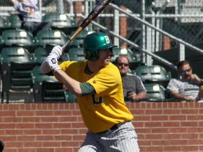Illinois Pulls Away Late to Beat North Dakota State, 10-4 Image
