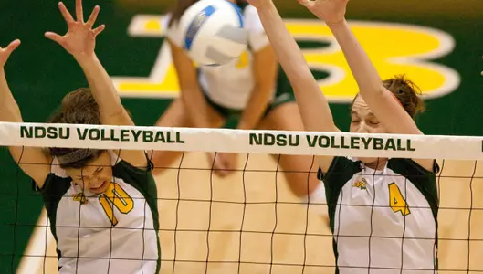 Deyle, Lambertson Lead North Dakota State Past IUPUI in Four Sets Image