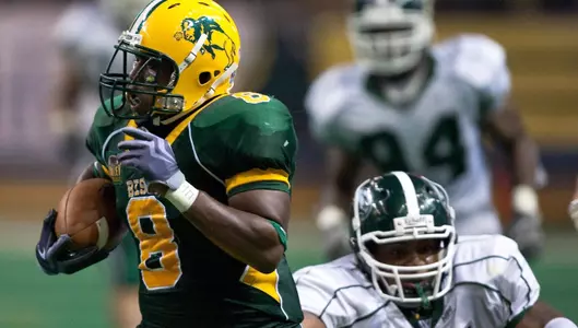 McNorton Speeds For 250 as No. 18 Bison Top No. 20 USD 38-16 Image