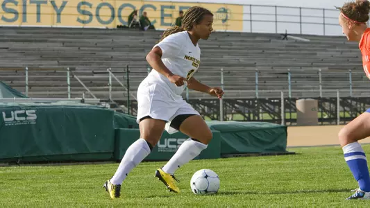 Bison Fall to Oakland in Summit League Opener, 2-1 Image