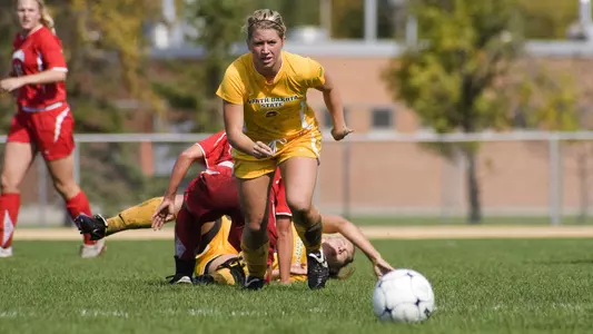 Bison Shut Out Montana for Third Straight Win, 4-0 Image