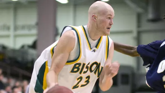 Oakland Holds Off North Dakota State to Clinch Summit League Title, 71-69 Image
