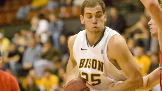 Hot-Shooting Bison Rout Mayville State, 92-50 Image