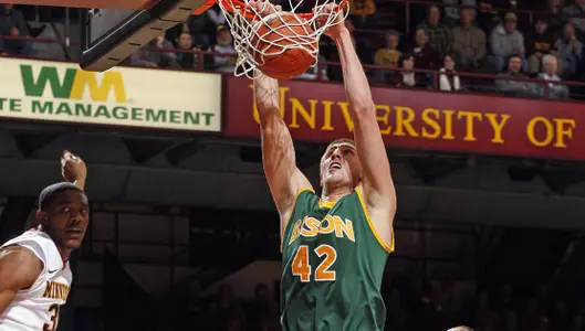 Late 14-Point Run Lifts Bison Past IPFW, 84-68 Image