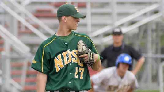 Neuhart Doubles Thunderbirds Past Bison, 2-1 Image