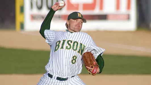 Bison Extend Winning Streak to Five With Doubleheader Sweep at Oakland Image