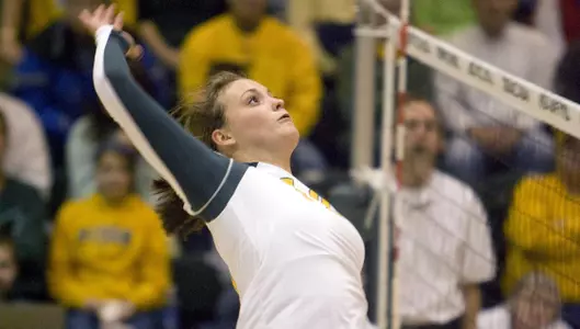 Lambertson, Whalen Blast Bison Past Western Illinois, 3-0 Image