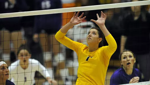 NDSU Salvages Road Split With 3-1 Win at Western Illinois Image