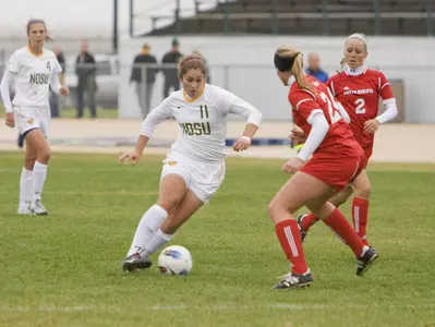 Two Late Goals Send South Dakota Past NDSU, 3-2 Image