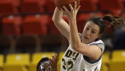 Creighton Spurts Key 63-42 Win Over Bison Women Image