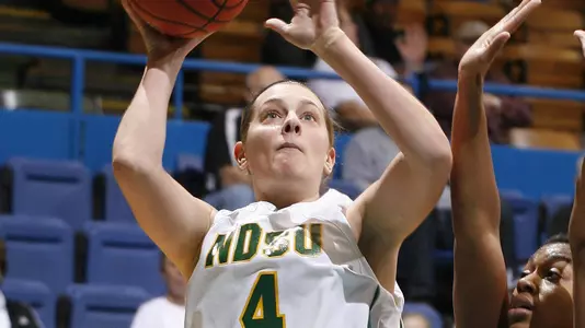 Green Bay Opening Run Too Much for Bison WBB to Overcome Image