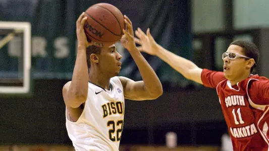 Morrison, Oral Roberts Too Much for North Dakota State, 85-76 Image