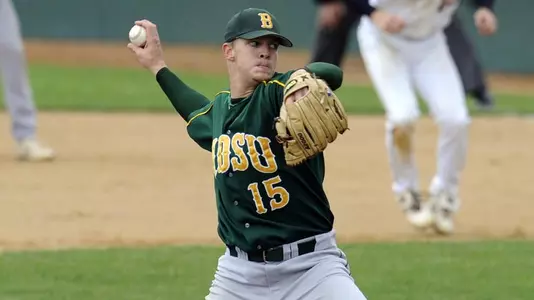 Straka, Bison Take Series Opener From Gophers Image