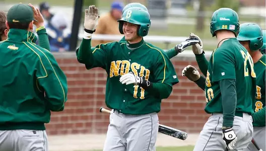 Bison Fall in 13 Innings at Arkansas-Pine Bluff, 5-4 Image