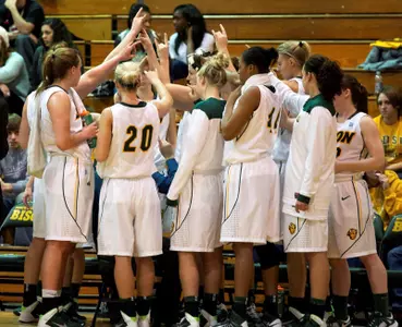 NDSU Team Huddle - Mississippi State