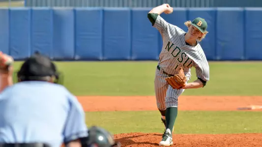 Northwestern Hands Bison 3-2 Defeat in 11 Innings Image