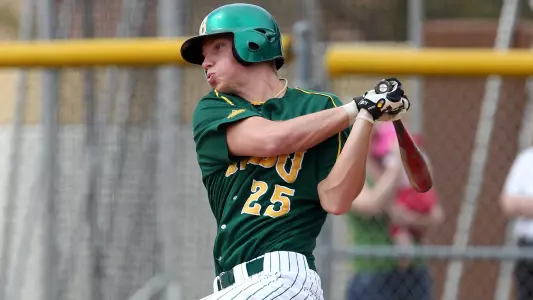 NDSU Offense Explodes in 17-2 Drubbing of Yale Image