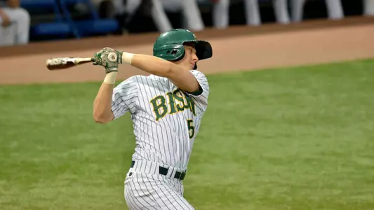 NDSU Sweeps UND in Metrodome Baseball Doubleheader 1-0, 9-3 Image