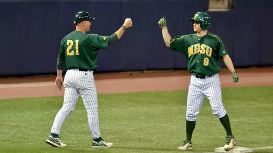 NDSU-UND Baseball Series to be Played at Metrodome Friday-Saturday Image