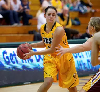 Alisa Brown - Concordia-Moorhead 2014