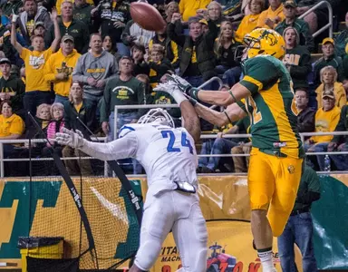 Zach Vraa touchdown catch