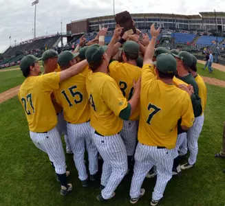NDSU Baseball Team Celebrates Summit Title