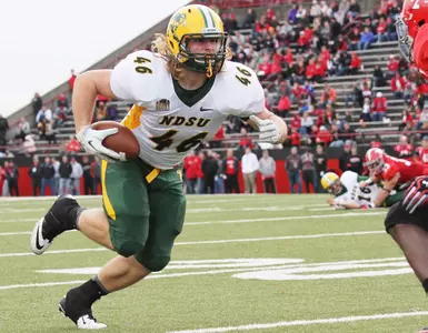Andrew Bonnet turns upfield after a pass reception.