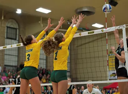 Emily Minnick & Jessica Jorgensen