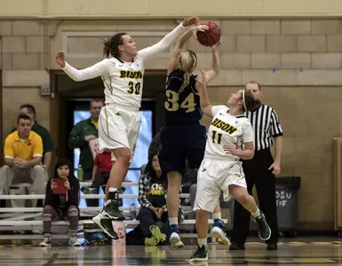 Emily Spier and Taylor Thunstedt