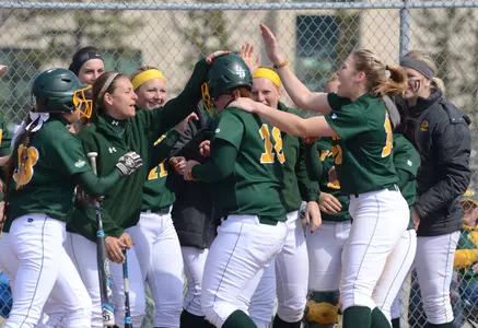 Teammates greet Amanda Grable