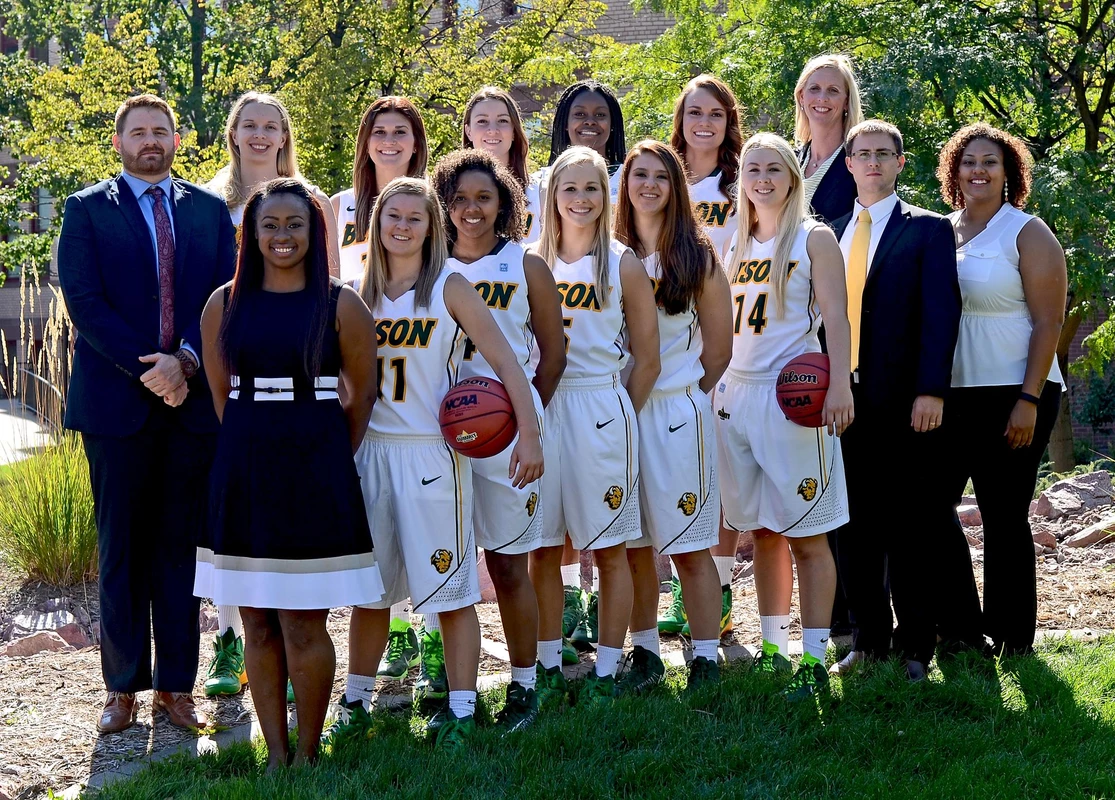 2015-16 NDSU WBB Team Photo