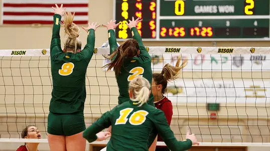 Bella Lien, Allie Mauch