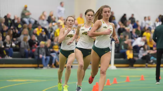 Jen Dufner, Brynnan Covington & Mackenzie Holkesvig