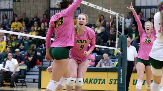 Emily Halverson, Kalli Hegerle, Alexis Bachmeier